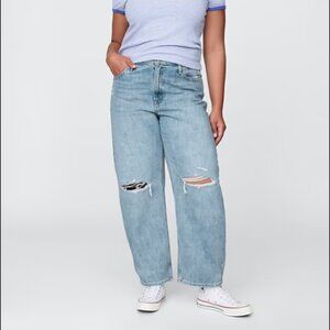 Curvy High Rise Barrel Jeans NWT